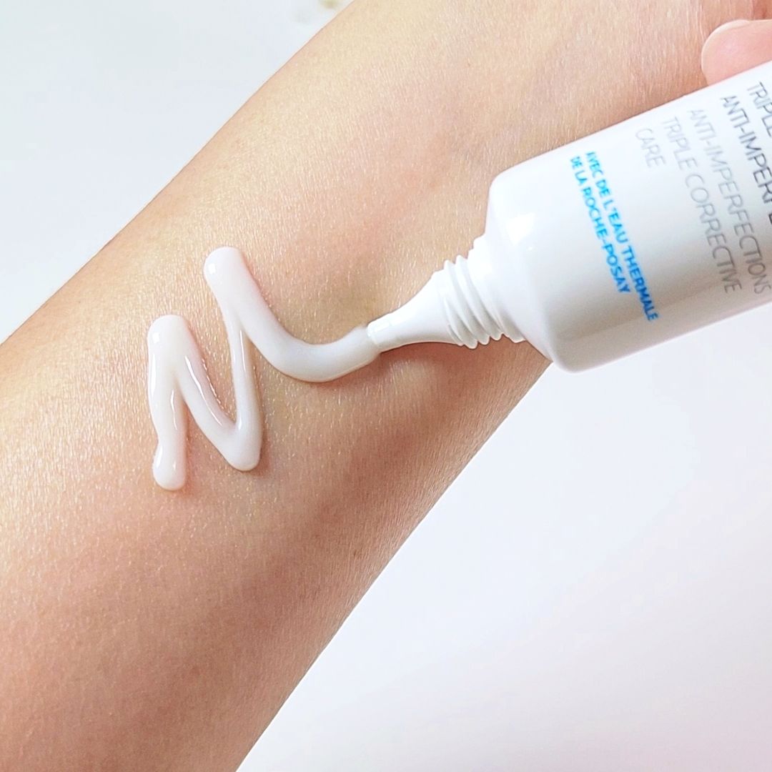 ม้อยซ์ลดสิวตัวปังของ La Roche-Posay ที่จะมาจัดการปัญหาสิว รอยสิว รอยดำที่เกิดจากสิว ลดมัน ลดการอักเสบของสิว รู้สึกเลยว่าสิวแห้งเร็วมาก คือมันปังอ่ะ เนื้อครีมบางเบาสบายผิวสุดดดดด แนะนำเลยย

พิกัด :
💙 https://t.co/56VW74z5oq 
💙 https://t.co/vNzgVxPDXK 

#LaRochePosayTH #Effaclar #ลาโรชโพเซย์ #เอฟฟาคลาร์ #เอฟฟาคลาร์ดูโอพลัสเอ็ม #ลดสิว #รอยสิว #EffaclarDuo #ผิวมัน