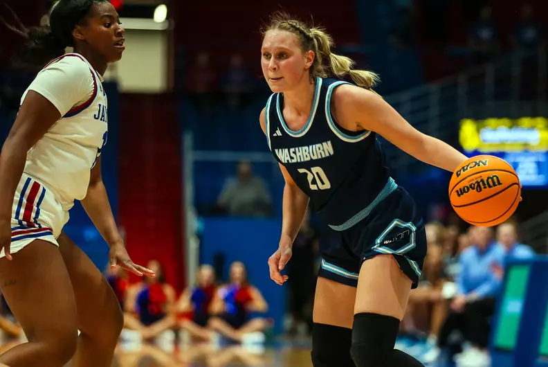 . <a href="/IchabodWBB/">Washburn WBB</a> breaks through with 22-point first victory, 80-58 at William Jewell. <a href="/PaytonSterk/">Payton Sterk</a> paces the Ichabods with 25 points. ...
loom.ly/ryfxPs8