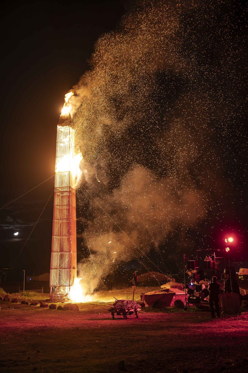 "Segle XXI ac" de <a href="/PimPamPumFoc/">Pim Pam Pum Foc</a>, espectacle de cloenda del <a href="/lluernia/">Lluèrnia</a> #lluèrnia2024