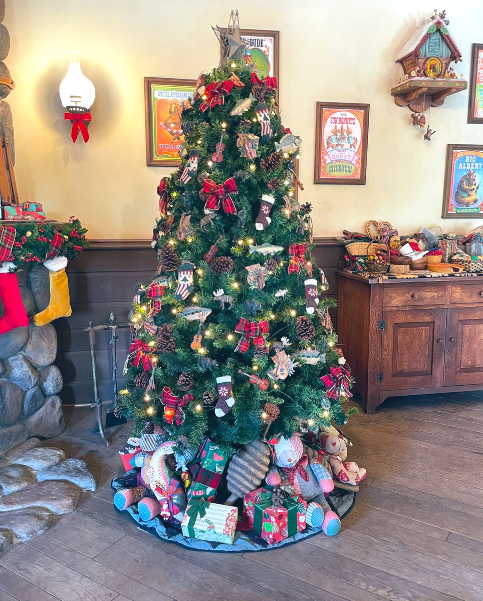 lehuamisa's tweet photo. ディズニークリスマス🎄
ワクワクしちゃうよー✨ https://t.co/2mTKBqKldl