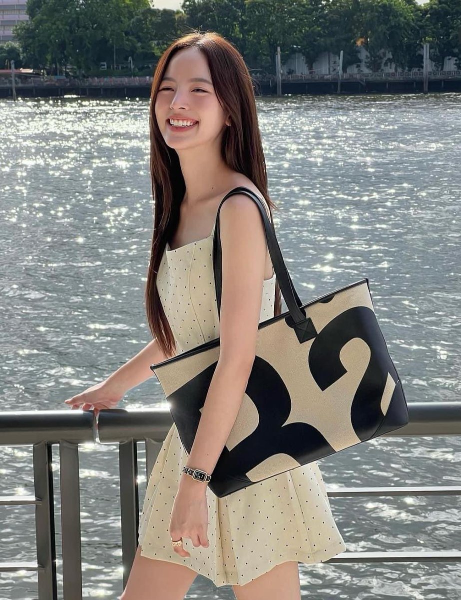 moddum287043's tweet photo. +100 เปลี่ยนที่อยู่ได้ครับ 
#rallymovement  #RallyToteBag  #กระเป๋าrally https://t.co/AVcGlpvdDl