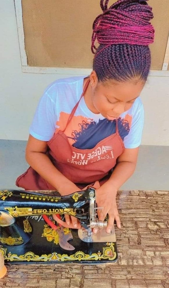 Celeb_Shoemaker's tweet image. Nigerians, I make nice footwear at an affordable rate. please kindly patronize me &amp;amp; retweet,My customers may be on your TL.
Lagos Nigeria.
Delivery Worldwide 
☎️: 08062644828 WhatsApp:08062644828

KINDLY RT🙏🏽
#MENthatinspire #InternationalMensDay2024 Obasanjo Major General