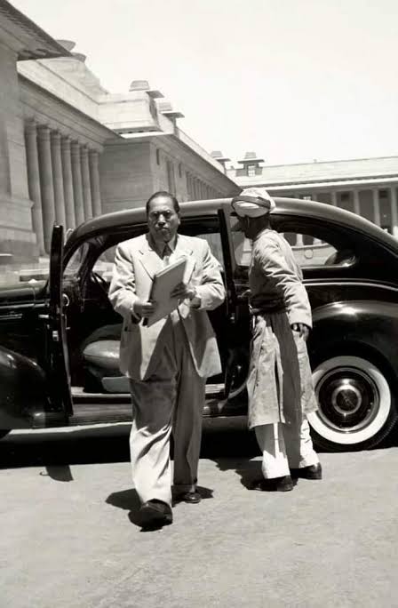 BroominsKaBaap's tweet photo. Dr. Ambedkar 👏 
The greatest doctor India has ever seen for eradicating the Brahminical Virus !!

Virus                                               Vaccine