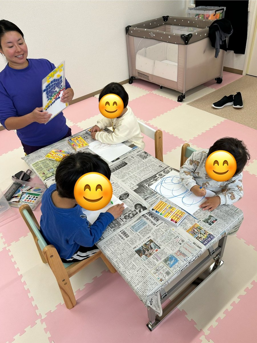 niconicohoiku's tweet photo. 今日の工作はりんごと運動会に向けての旗づくりをしました🎌
自由に絵を描いたりシールをペタペタ貼りました♪
運動会この旗でみんなを応援しようね😊

#保育園
#小規模保育園
#小規模保育所
#埼玉
#鴻巣
#鴻巣市
#認可外保育園 https://t.co/riZ7R6stWi