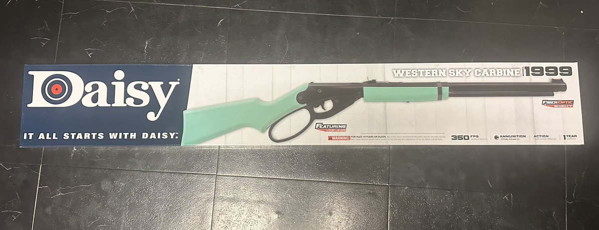 SantaDecides's tweet image. SECOND OF 5 GIVEAWAYS! 

To enter: 

- Like this post
- Repost/Retweet my pinned post.

Must be following both me and Daisy.