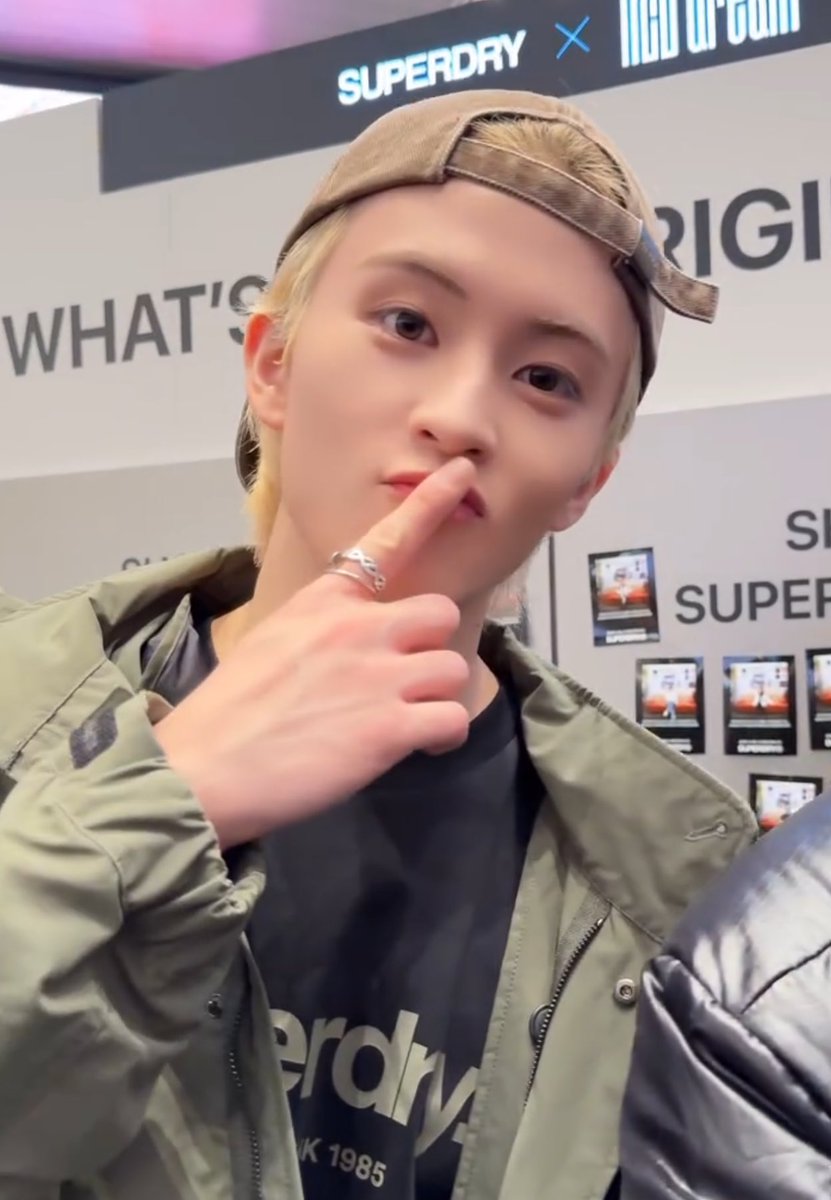 ً (@looksmkl) on Twitter photo 