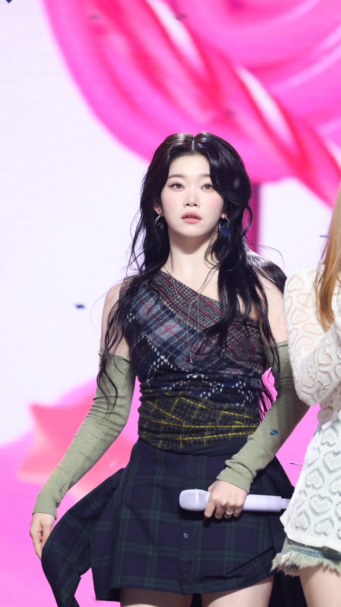 mbcplusm's tweet image. [쇼챔피언 현장포토]
▪︎Billlie - 기억사탕▪︎

싱그르 달콤한 표정이 번져🍬
📷naver.me/5Gp8RlQO

_
#쇼챔피언 #쇼챔 #ShowChampion
#Billlie #빌리
#Of_All_We_Have_Lost
#기억사탕 #Billlie_기억사탕
#하람 #하루나 #문수아 #션 #시윤 #수현 #츠키
@Billlieofficial