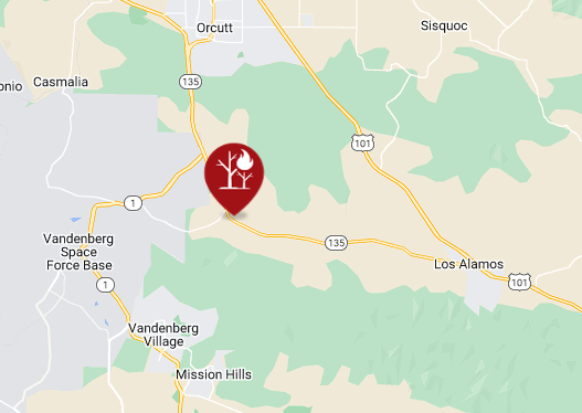 CaliFireTracker's tweet photo. We are now tracking a new start in Santa Barbara County at HWY 135 & HARRIS GRADE RD, SANTA MARIA, CA.
The #HarrisFire currently has an unknown size with a glow/smoke visible on cameras. 
Per radio traffic, there is one power pole in the middle of the fire. 
Resources are gaining access via 1200 Harris Grade Road.