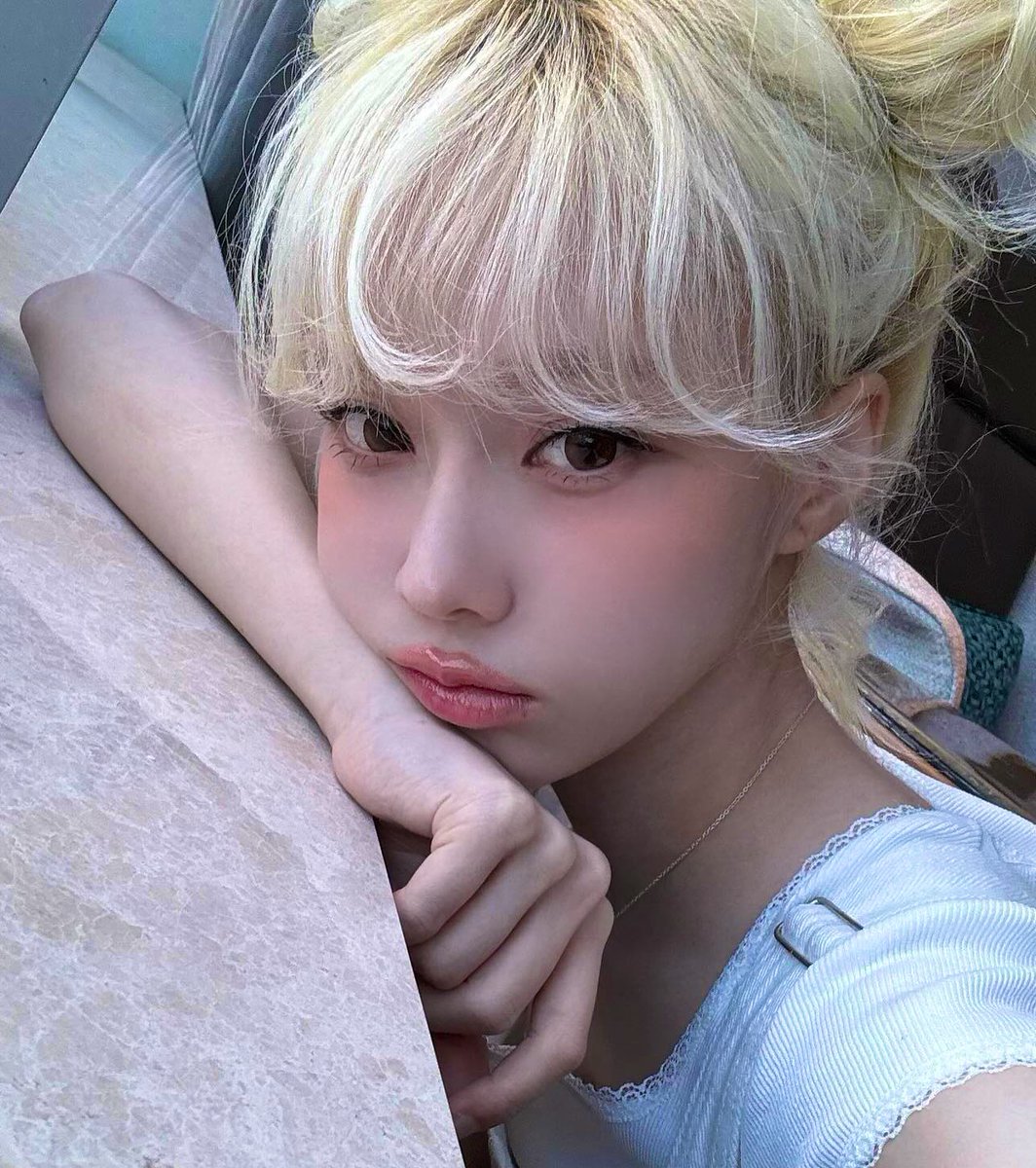 Sunoo ENHYPEN dan Jiheon fromis_9
Sunoo ENHYPEN dan Winter æspa