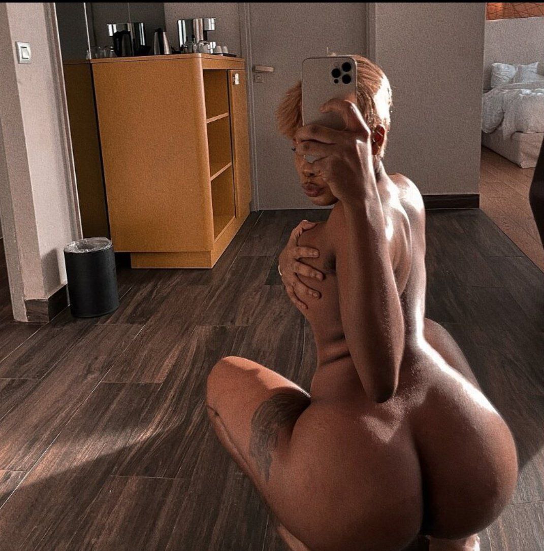 TrueGerman94155's tweet photo. Oyeeh Kyme 🇨🇮👇 🫢
Toutes ses vidéos sextape disponible ici 👇✨👇👇👇
https://t.co/8vd00nXlbz
https://t.co/8vd00nXlbz
L'ets goooo 
#dachivideo
#Oyeehkyme
#sextape https://t.co/6nzyzE6fZW