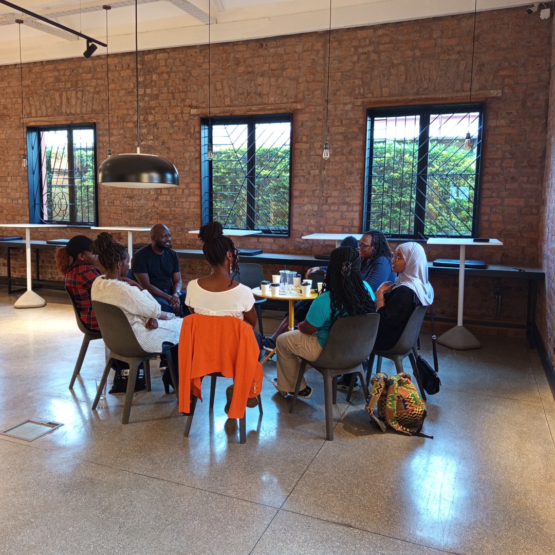 kikao64's tweet photo. A glimpse into one of our lively Book Club sessions! As the year wraps up, don’t miss our final meet-up on 7th December 2024.
We’ll explore a timeless classic The Little Prince by Antoine de Saint-Exupéry. All are welcome! 🎉
#Kikao64BookClub #YearEndReads #TheLittlePrince https://t.co/MOaz9GmF5o