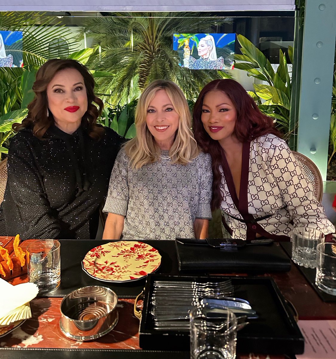 JenniferTilly's tweet photo. Happiness is…watching Real Housewives of Beverly Hills with these two queens. ❤️
#rhobh @SuttonBStracke #GarcelleBeauvais https://t.co/5BNI34lZLk