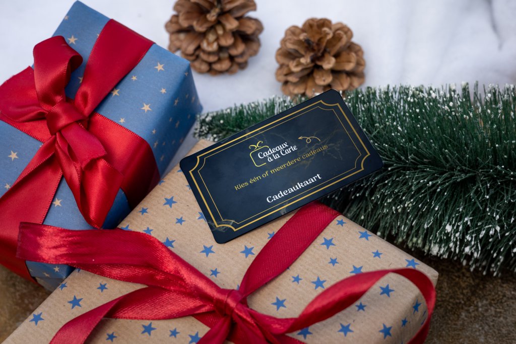 GroupCardNL's tweet image. 𝐆𝐞𝐞𝐟 𝐞𝐞𝐧 𝐥𝐨𝐤𝐚𝐥𝐞 𝐜𝐚𝐝𝐞𝐚𝐮𝐤𝐚𝐚𝐫𝐭 𝐚𝐥𝐬 𝐞𝐢𝐧𝐝𝐞𝐣𝐚𝐚𝐫𝐬𝐠𝐞𝐬𝐜𝐡𝐞𝐧𝐤 🎁

Hiermee maak je je medewerkers blij én steun je andere ondernemers in de gemeenschap. Benieuwd wat je precies geeft met een lokale cadeaukaart? 

👉 groupcard.nl/eindejaarsgesc…