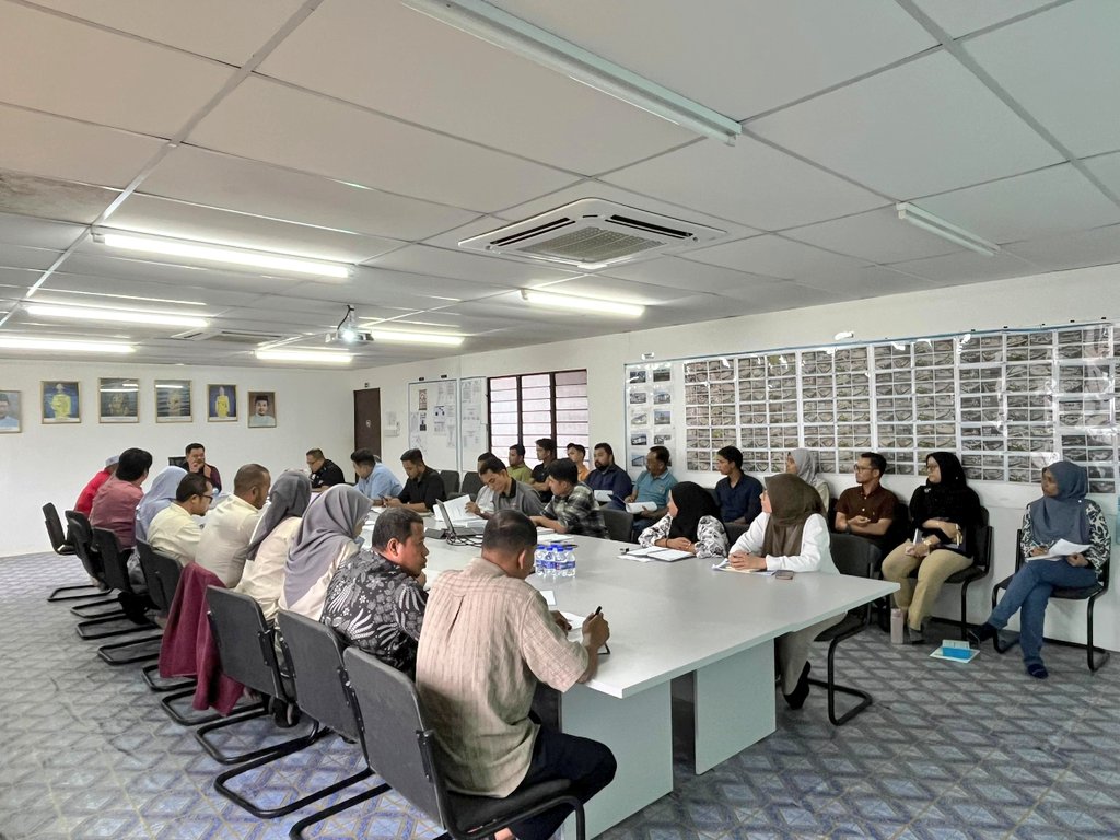 PasukanProjekTrg tweet media