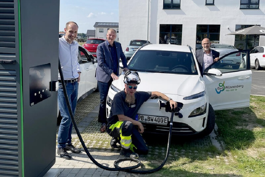 ⚡🚗 Bad Wünnenberg lädt auf! Neue 400kW-Schnellladesäule „Auf der Iserkuhle“: In Minuten E-Auto laden &amp; entspannt Kaffee trinken ☕. Ein toller Standort nahe der B480 – gefördert durch NRW &amp; betrieben von Westenergie. 🌱
▶️ elektromobilitaet.nrw/newsdetails/ka…
📸 Bad Wünneberg