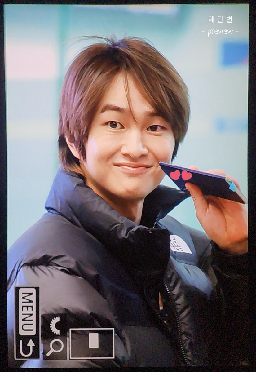 haedalbyul1214's tweet photo. 241120 출국

잘 다녀와요~ 🥰

#샤이니 #SHINee #Onew #온유 https://t.co/bEzZmMZ4x5