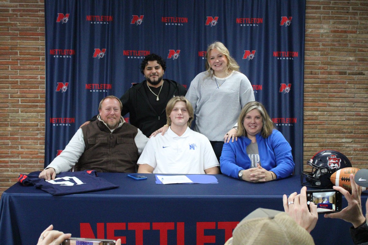 Congratulations to Nettleton's Bryce Vaughn on signing with the University of Memphis!! <a href="/net_tigerFB/">NettletonTigerFootball</a> <a href="/MemphisFB/">Memphis Football</a>