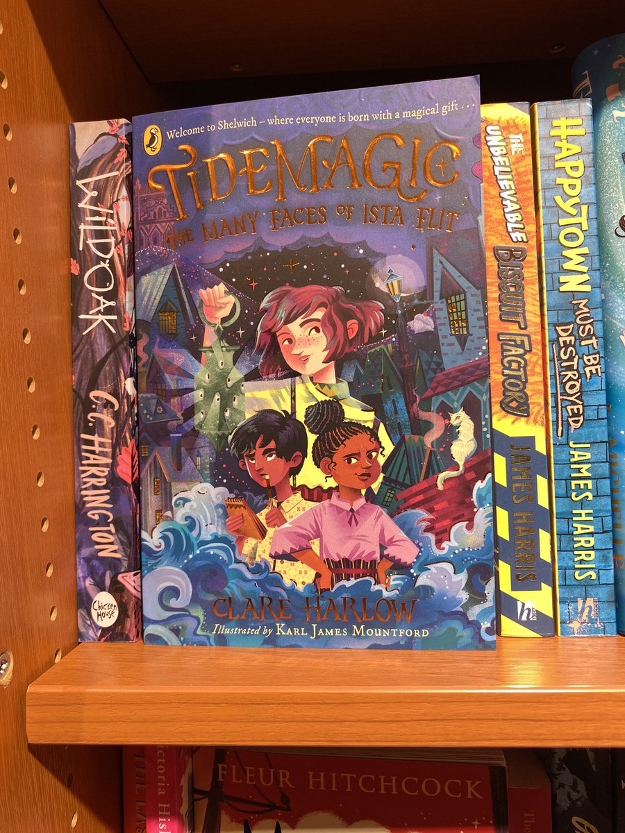 A (different)  copy of Tidemagic by <a href="/clareharlow/">Clare Harlow</a> in Waterstones on The Strand before the SCBWI party last night #BookHuntUK 📚