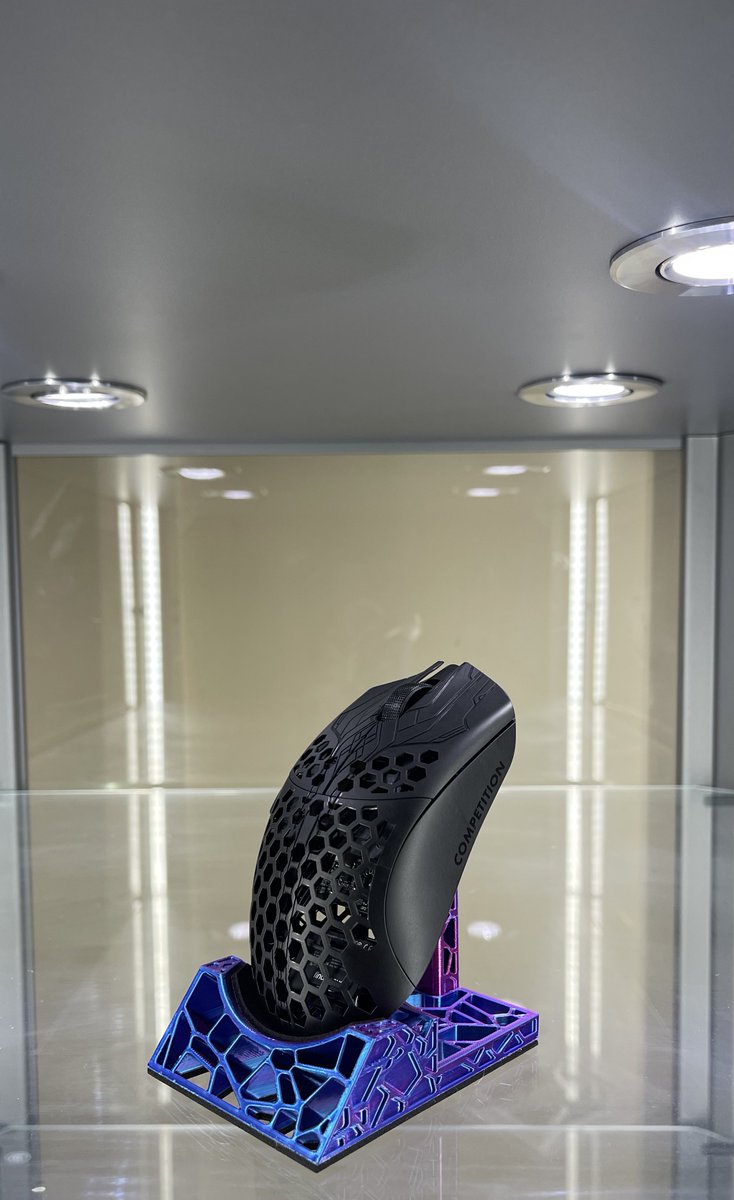 εuphoria tweet media