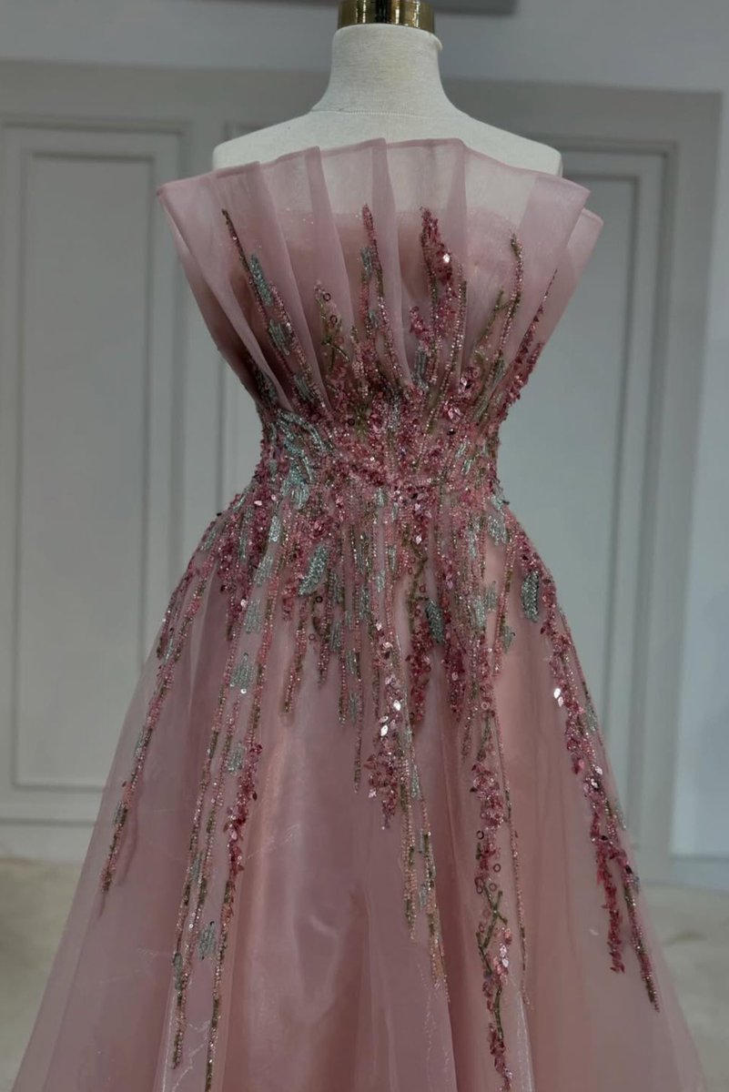 ___FirstLady_'s tweet image. 