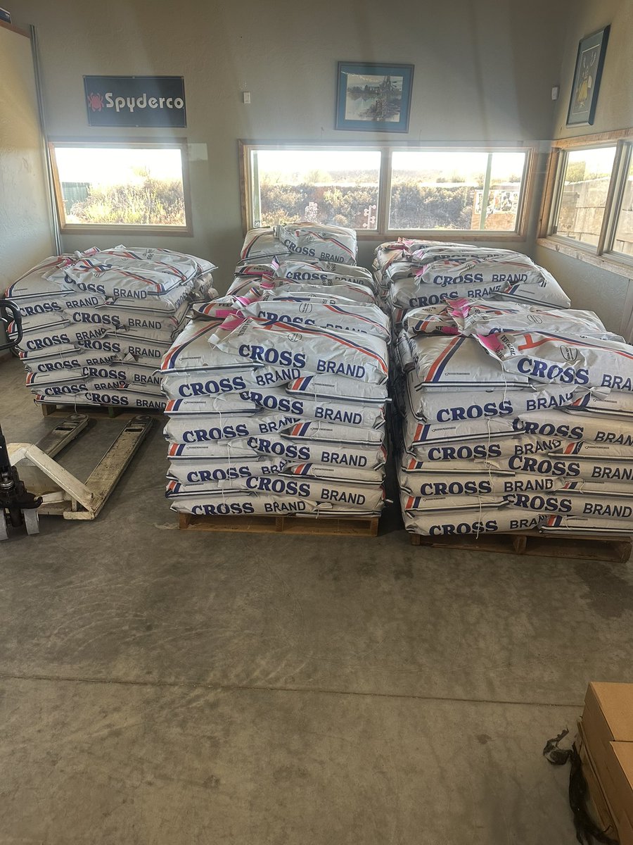 Tinstarshooting's tweet photo. Christmas is just around the corner!!  Don’t forget about Tin Star for all your gift and outdoor sports needs!!  We still have some deer corn left at $9 per 50lb bag. https://t.co/3kEGgrGfT0
