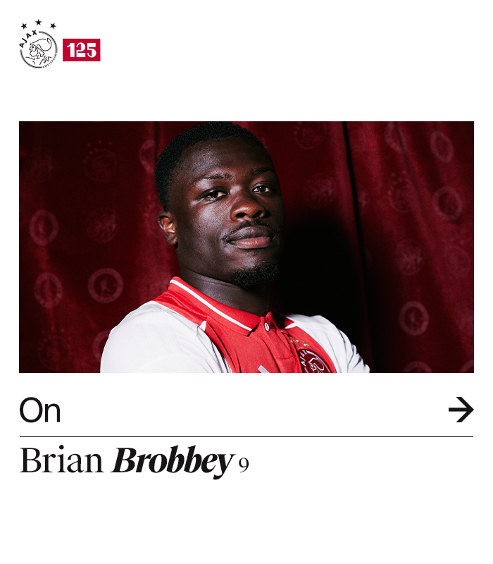 AFCAjax's tweet photo. 74. Brobbey replaces Weghorst. 

#ajautr https://t.co/Yp3S65JvC3