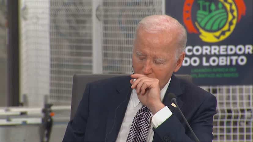 INFOQUBEC's tweet photo. La honte encore de sleepy joe
Le président américain Joe #Biden s’est endormi en pleine rencontre avec d’autres hauts dirigeants et des chefs d’entreprises, mercredi, lors de sa première visite présidentielle en #Afrique subsaharienne.
#MAGA #magaQuebec #MapleMAGA #mapleCanada https://t.co/rONDKh9pSZ