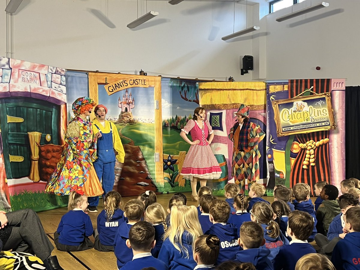 Ysgol Gynradd Trerobart Primary School (@trerobart) on Twitter photo We had a visit today from <a href="/ChaplinsPantos/">Chaplins Pantos</a> who performed Jack and the Beanstalk. We had a great time at the panto and all really enjoyed it. Thank you so much π We had a visit today from <a href="/ChaplinsPantos/">Chaplins Pantos</a> who performed Jack and the Beanstalk. We had a great time at the panto and all really enjoyed it. Thank you so much π