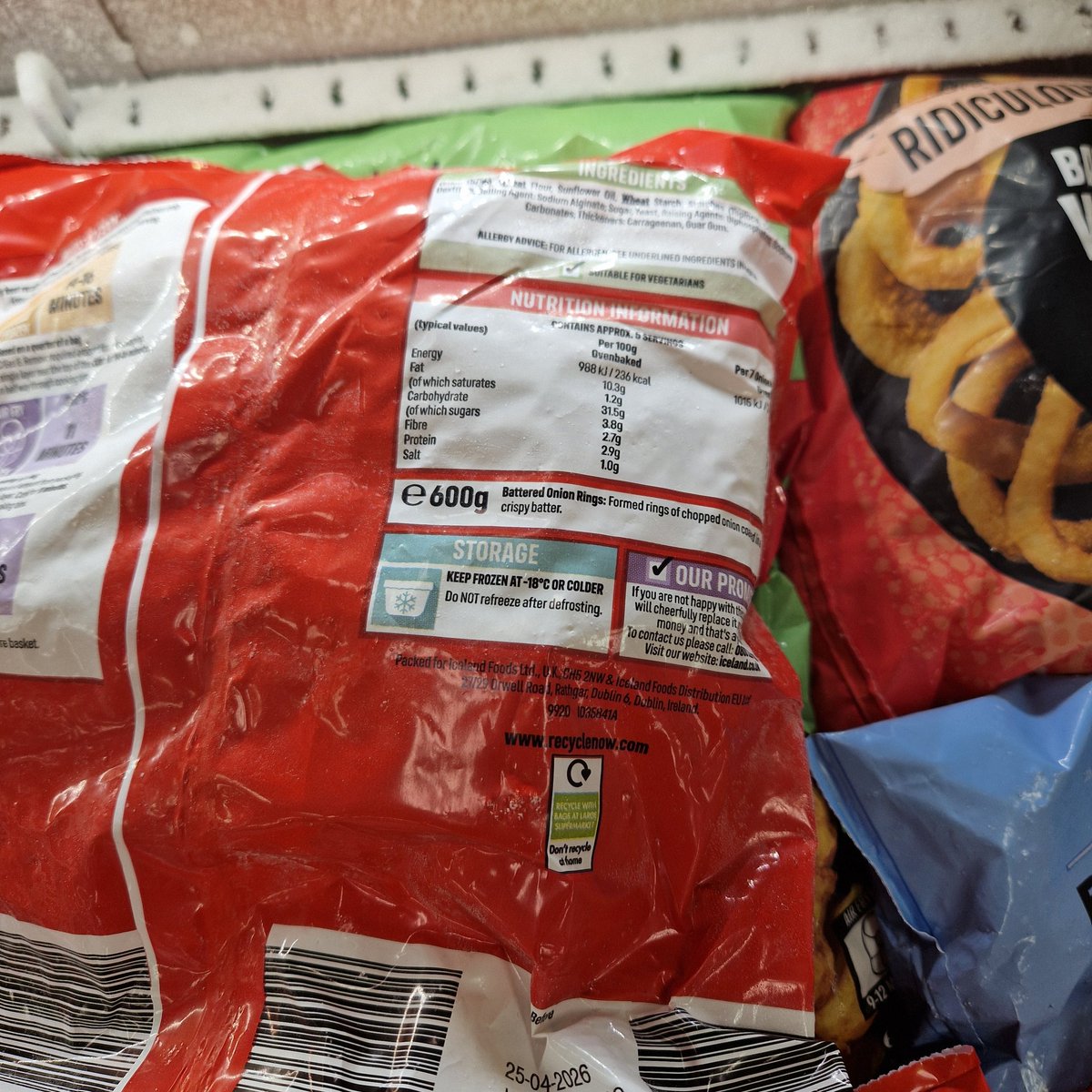 KayBegum12's tweet photo. @IcelandFoods  was disappointed to find that iceland are decieving customers. Price label says 750g, however upon checking, the pack was only 600g. https://t.co/XxzPauu1RW