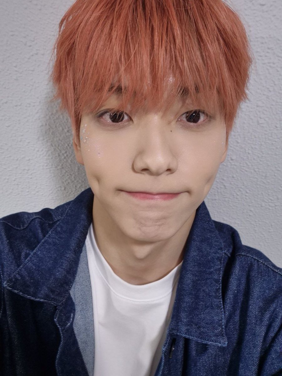 Happy birthday our little bunny
I wish you all the best ❤🎉🐰

THROUGH EVERY SEASON WITH SOOBIN
#수빈이가눈꽃으로피워낸한페이지 
#スビンの笑顔はMOAの幸せ
#OurOceanOfLoveSoobin