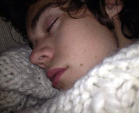 ؘ (@harryesfetus) on Twitter photo 