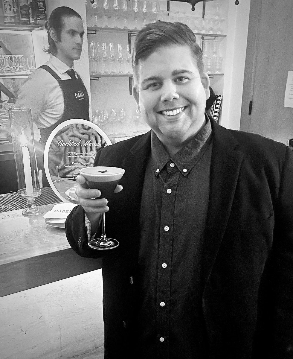 JeremyDozier's tweet photo. Starting the Holiday Season off right with the Guess Holiday party 🎄#TisTheSeason https://t.co/h4CVxtLbhl