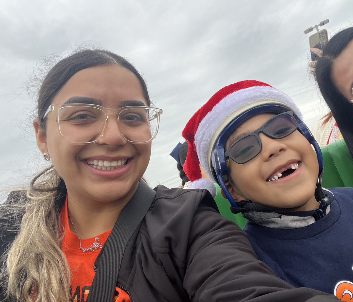 OrangeGroveAISD's tweet photo. Our SLC students had a blast on their annual Be An Angel field trip! It was filled with fun and unforgettable memories! 😊✨ #AldineImpact #BeAnAngel https://t.co/9XRZVgPtUT
