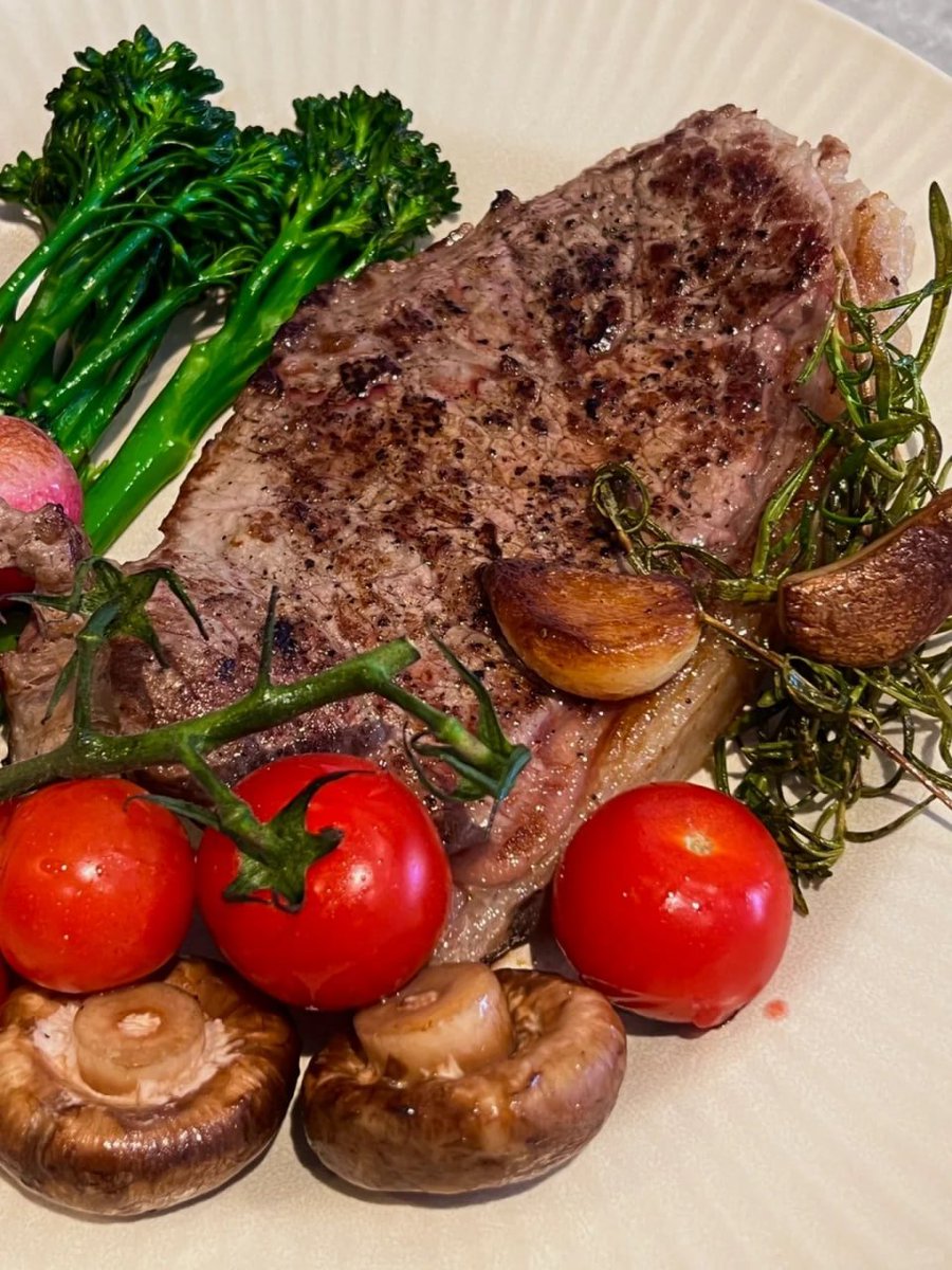 komplex06's tweet image. Dinner is best when it’s served sizzling!😋🥩