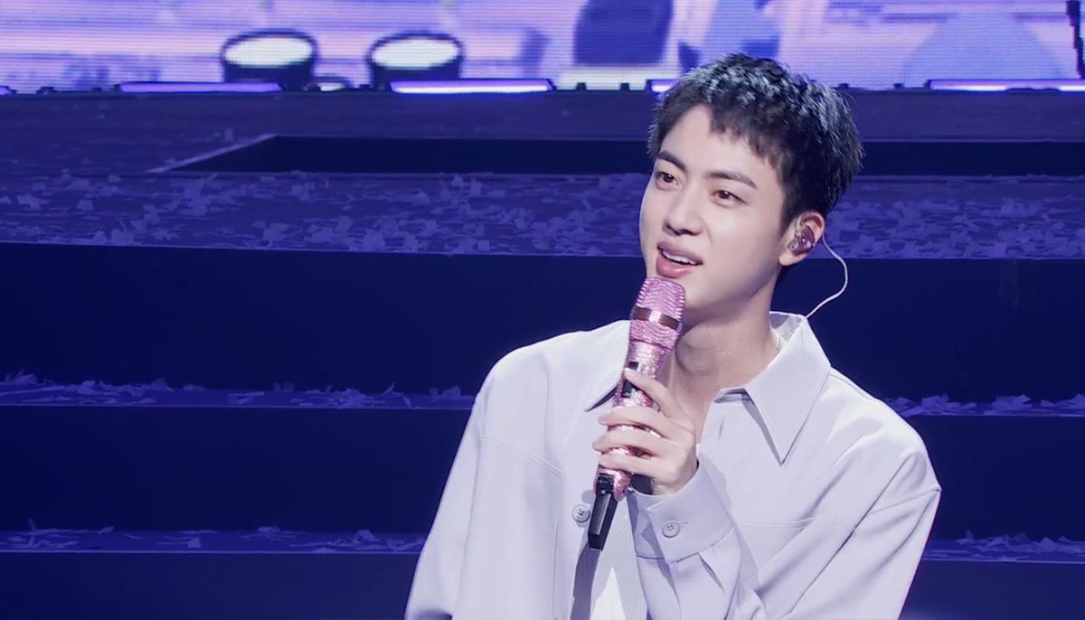 _missuniversity's tweet photo. Happy Birthday, to our worldwide handsome. Wishing you all the best and good. I’ve learnt so much from you and there’s so much I adore and admire you for. Much love to you, Jin. #HappBirthdayJin 💕 https://t.co/5C0hhLcIrw