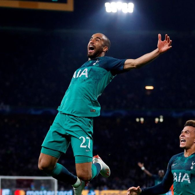lnstantFoot's tweet photo. Si je vous dit "Le match de sa vie", vous pensez à qui ? 🤔

Un joueur qu'on attendait pas forcément à ce moment là, mais qui a sorti une prestation légendaire.

Je commence : Lucas Moura contre l'Ajax.