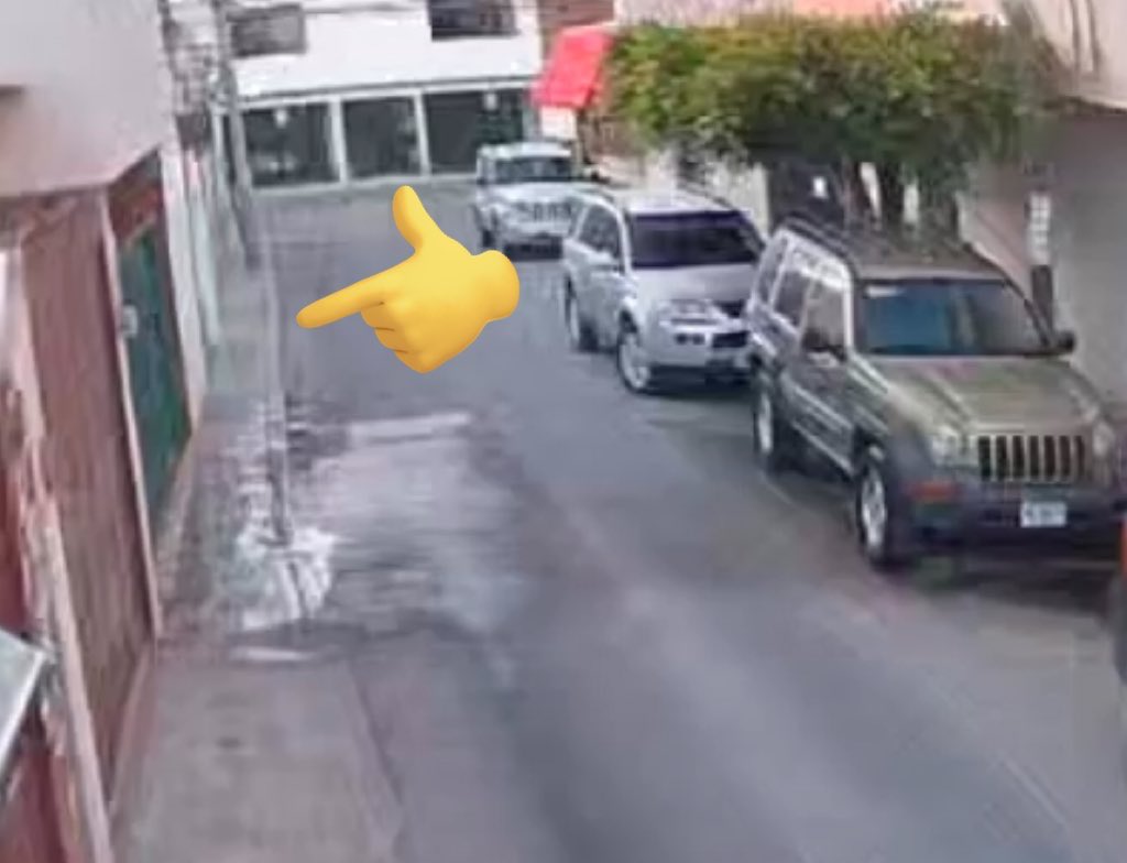 Hector_M26's tweet photo. @Interapas @Interapass tal parece q Interapas San Luis Potosí no le importa q tiren el Agua pues ya hemos mandado los vecinos fotos y videos donde la mujer esa Laura Gutiérrez Alanís calle: Ignacio Montes de Oca #202 Tequisquiapan tira sin medida el agua,facilitan video y fotos https://t.co/LDnhcmbjyb
