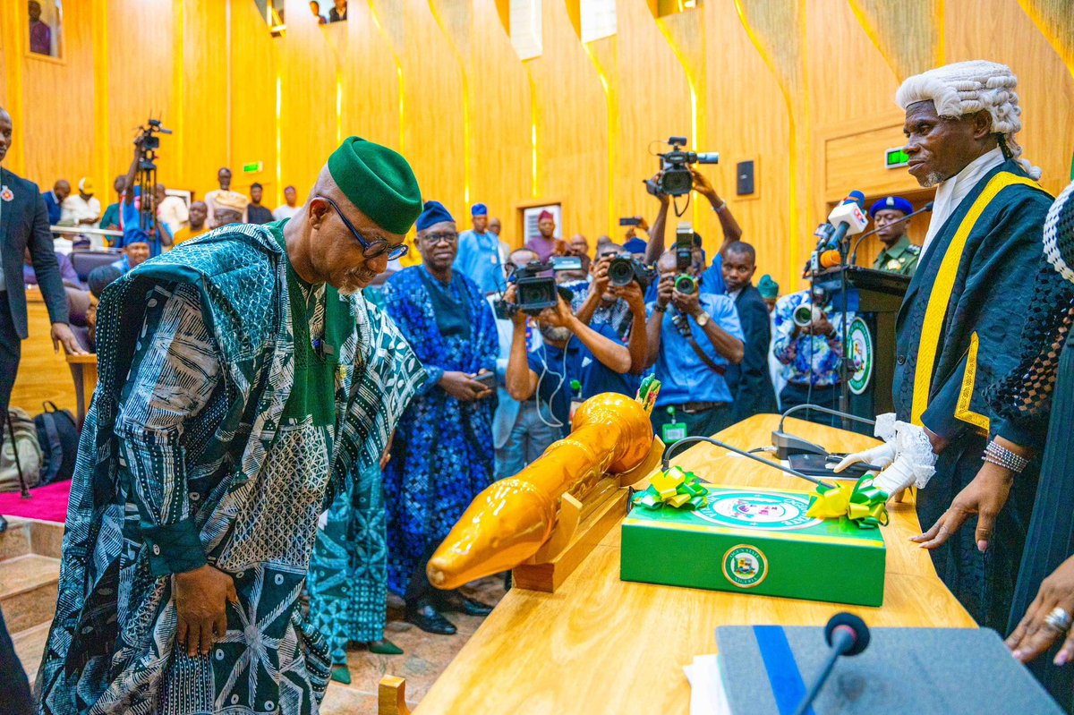 Letter_to_Jack's tweet photo. JUST IN: Governor @DapoAbiodunCON presents ₦1.054trn Appropriation Bill to the Ogun State House of Assembly. 

—The Governor presented the budget, titled “Budget of Hope and Prosperity” of ₦1,054,542,020,147.47 to the State House of Assembly earlier today as the State's proposed budget for 2025.

—-The budget is made up of ₦453.56 billion as Recurrent Expenditure and ₦600.98 billion as Capital Expenditures.

•••Sectoral Breakdown: 

-Infrastructure: ₦284.456bn (27%)

-Education: ₦117.83bn. (11.7%)

-Health: ₦134.538bn. (13%)

-Housing and Community Development: ₦66.382bn. (6%)

-Agriculture and Industry: ₦65.387bn. (6%)

-Recreation, Culture and Religion: ₦25.27bn (2%)

-Social protection: ₦39.836bn (4%) etc. 

•••Key Physical Capital Projects to be executed in the 2025 budget: 

—Extension of the Redline Metro Rail from Agbado to Kajola, Blueline Metro Rail from Okokomaiko-Agbara/Lusada, and the Purpleline Metro Rail line.

•••Funding of the 2025 budget (projected estimates) : 

-OGIRS: ₦120.97 billion. 

-MDAs: ₦193.85  {OGIRS + MDAs total = ₦314.82 billion}

-Statutory allocations from the Federal Government, including VAT, are projected at ₦228.06 billion. 

-Capital receipts comprising internal and external loans as well as grants and aids are estimated at ₦472.66 billion.

Speaking after the presentation, the governor said: "We will continue to accord priority attention to the completion of ongoing projects across the ISEYA development pillars; projects with revenue potentials; projects that enhance employment generation; projects consistent with priorities articulated in the State Economic Development Plan & Strategy 2021 – 2025.”

"Projects that align with the seven thematic areas contained in the Medium-Term National Development Plan 2021-2025, namely: Economic Growth and Development; Infrastructure; Public Administration (Governance, Security, and International Relations); Human Capital Development; Social Development; Regional Development; Plan Implementation, Communication, Financing, Monitoring, and Evaluation," the governor noted.

Giving a review of the 2024 budget, Governor Abiodun said the state had achieved 79% of its pro-rated revenue target and 56% of its pro-rated expenditure target as of September 30, emphasizing that the performance over the past few years underscores the state's fiscal reliability.

"Our internally generated revenue capacity remains commendable among sub-national entities. We will continue to leverage existing statutes to enhance revenue transparency, broaden the base, and strengthen the state's finances without imposing additional burdens on residents," the governor assured.