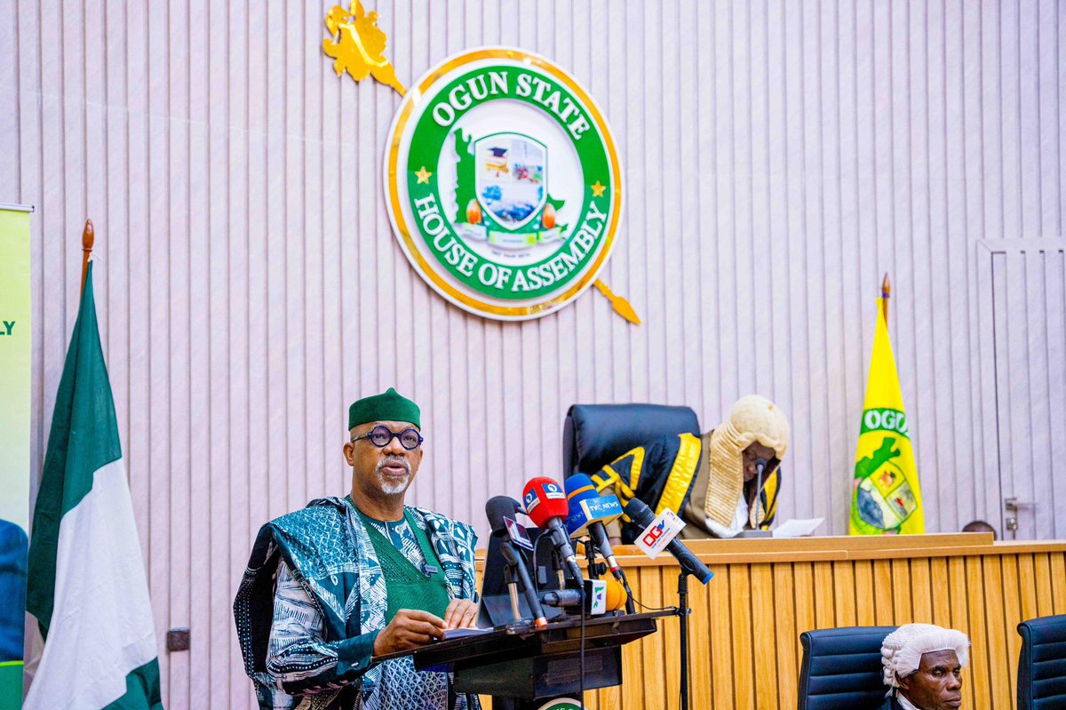 Letter_to_Jack's tweet photo. JUST IN: Governor @DapoAbiodunCON presents ₦1.054trn Appropriation Bill to the Ogun State House of Assembly. 

—The Governor presented the budget, titled “Budget of Hope and Prosperity” of ₦1,054,542,020,147.47 to the State House of Assembly earlier today as the State's proposed budget for 2025.

—-The budget is made up of ₦453.56 billion as Recurrent Expenditure and ₦600.98 billion as Capital Expenditures.

•••Sectoral Breakdown: 

-Infrastructure: ₦284.456bn (27%)

-Education: ₦117.83bn. (11.7%)

-Health: ₦134.538bn. (13%)

-Housing and Community Development: ₦66.382bn. (6%)

-Agriculture and Industry: ₦65.387bn. (6%)

-Recreation, Culture and Religion: ₦25.27bn (2%)

-Social protection: ₦39.836bn (4%) etc. 

•••Key Physical Capital Projects to be executed in the 2025 budget: 

—Extension of the Redline Metro Rail from Agbado to Kajola, Blueline Metro Rail from Okokomaiko-Agbara/Lusada, and the Purpleline Metro Rail line.

•••Funding of the 2025 budget (projected estimates) : 

-OGIRS: ₦120.97 billion. 

-MDAs: ₦193.85  {OGIRS + MDAs total = ₦314.82 billion}

-Statutory allocations from the Federal Government, including VAT, are projected at ₦228.06 billion. 

-Capital receipts comprising internal and external loans as well as grants and aids are estimated at ₦472.66 billion.

Speaking after the presentation, the governor said: "We will continue to accord priority attention to the completion of ongoing projects across the ISEYA development pillars; projects with revenue potentials; projects that enhance employment generation; projects consistent with priorities articulated in the State Economic Development Plan & Strategy 2021 – 2025.”

"Projects that align with the seven thematic areas contained in the Medium-Term National Development Plan 2021-2025, namely: Economic Growth and Development; Infrastructure; Public Administration (Governance, Security, and International Relations); Human Capital Development; Social Development; Regional Development; Plan Implementation, Communication, Financing, Monitoring, and Evaluation," the governor noted.

Giving a review of the 2024 budget, Governor Abiodun said the state had achieved 79% of its pro-rated revenue target and 56% of its pro-rated expenditure target as of September 30, emphasizing that the performance over the past few years underscores the state's fiscal reliability.

"Our internally generated revenue capacity remains commendable among sub-national entities. We will continue to leverage existing statutes to enhance revenue transparency, broaden the base, and strengthen the state's finances without imposing additional burdens on residents," the governor assured.