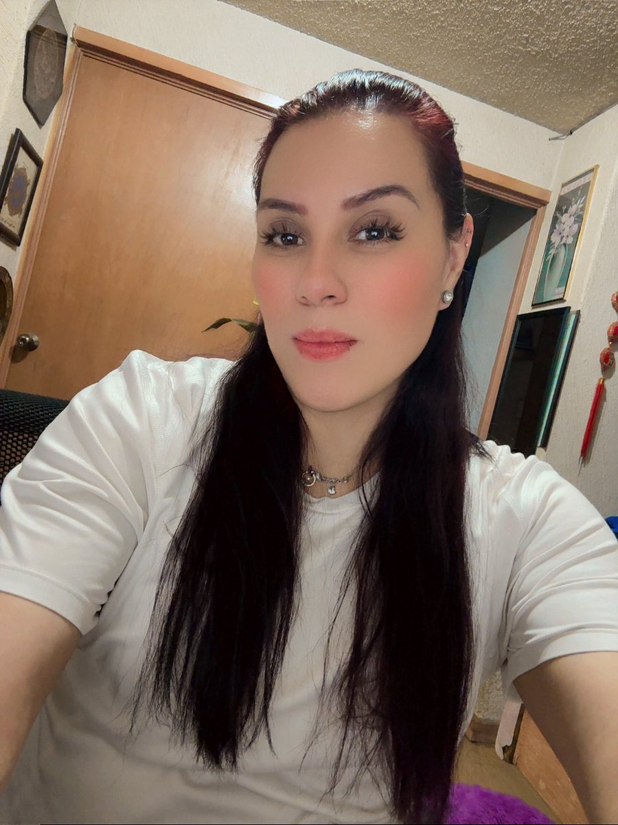 ChokoViM's tweet photo. ☺️☺️ feliz miércoles 😎😎 https://t.co/VmYGlujg43