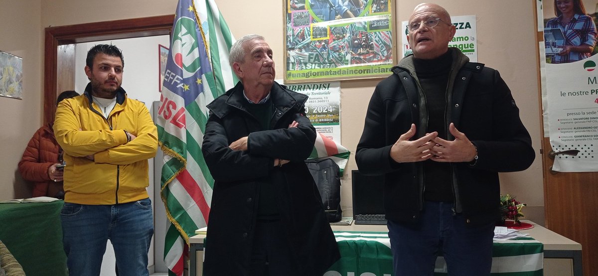 CislTaBr's tweet photo. #4dicembre #Manovra2025 #SanPietroVernotico Proseguono le assemblee nel territorio @CislTaBr @gianfr_solazzo @Salvato53311301 #AlessandroGesuè #LeNostrePrioritàDiventanoRisultati @CislNazionale @CislPuglia https://t.co/k1YMjVnwLy