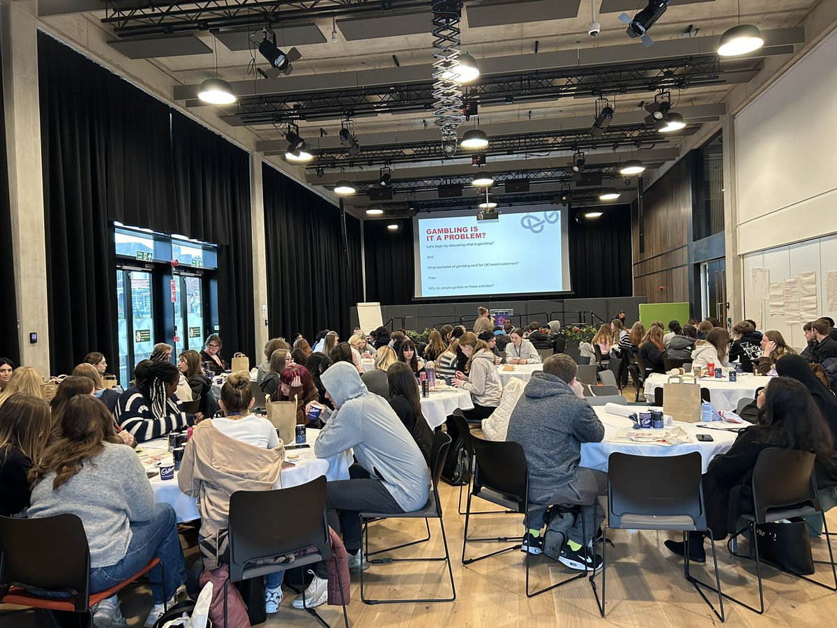 A level study day for sociology and criminology students on campus <a href="/UniofStaffs/">University of Staffordshire</a> with <a href="/louismartin67/">Louis Martin</a> <a href="/apaupuzepe/">Arta Jalili Idrissi</a> <a href="/LucyPointon1/">Lucy Pointon</a> and <a href="/James_Treadwell/">James Treadwell</a> - fantastic support from the schools and college liaison team. Civic Uni. Great day!
