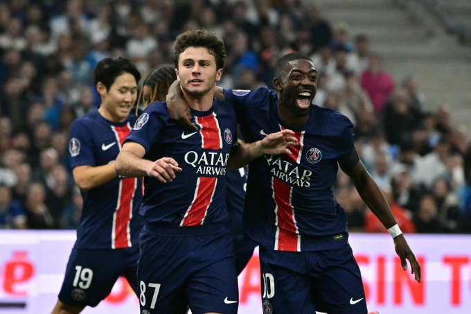 Paris Saint-Germain FC players celebrate.