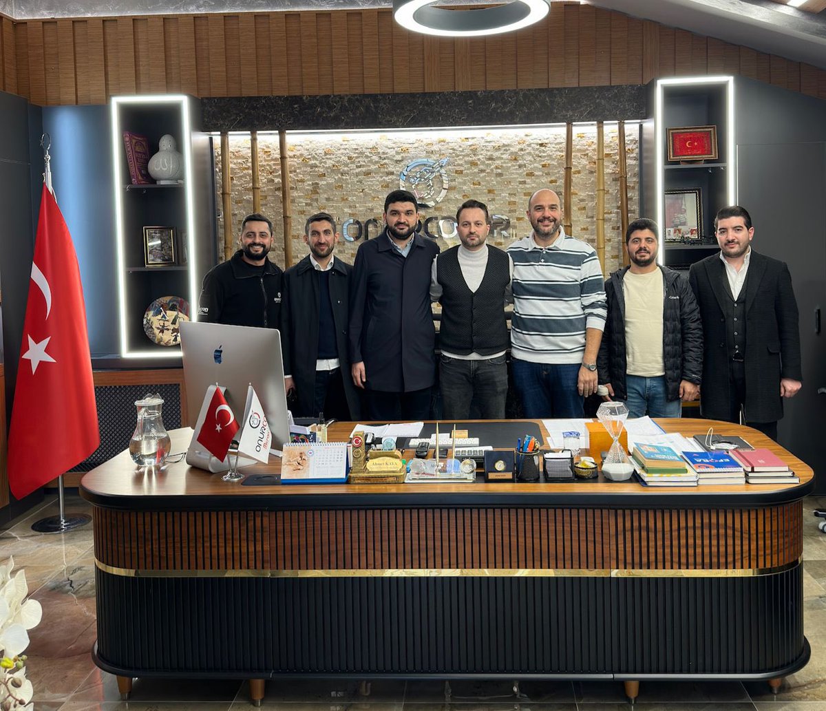 halukcenkbatur's tweet photo. TÜRKİYE BİRLİK GRUBU Platformumuzun kıymetli lideri, sevgili arkadaşım, iş insanı  @ahmettkaya29 ‘u fabrikasında ziyaret ettik ve değerli dostlarımızla verimli bir toplantı gerçekleştirdik. 

Güzel işler için hep birlikte çalışıyoruz!

@smetkya 
@ibrahimhturkmen 
@myusufesen 
@RecepTerler46 
@mf4budak