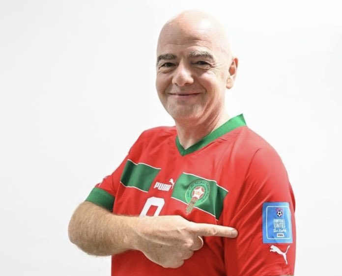 ⚽️ La relación entre Gianni Infantino y Marruecos es especial. El Presidente de la FIFA nunca ha escondido su amor por el país africano a través de declaraciones y mostrando sus colores.

Su hija estuvo en Francia apoyando a la Selección de Marruecos en los JJOO.