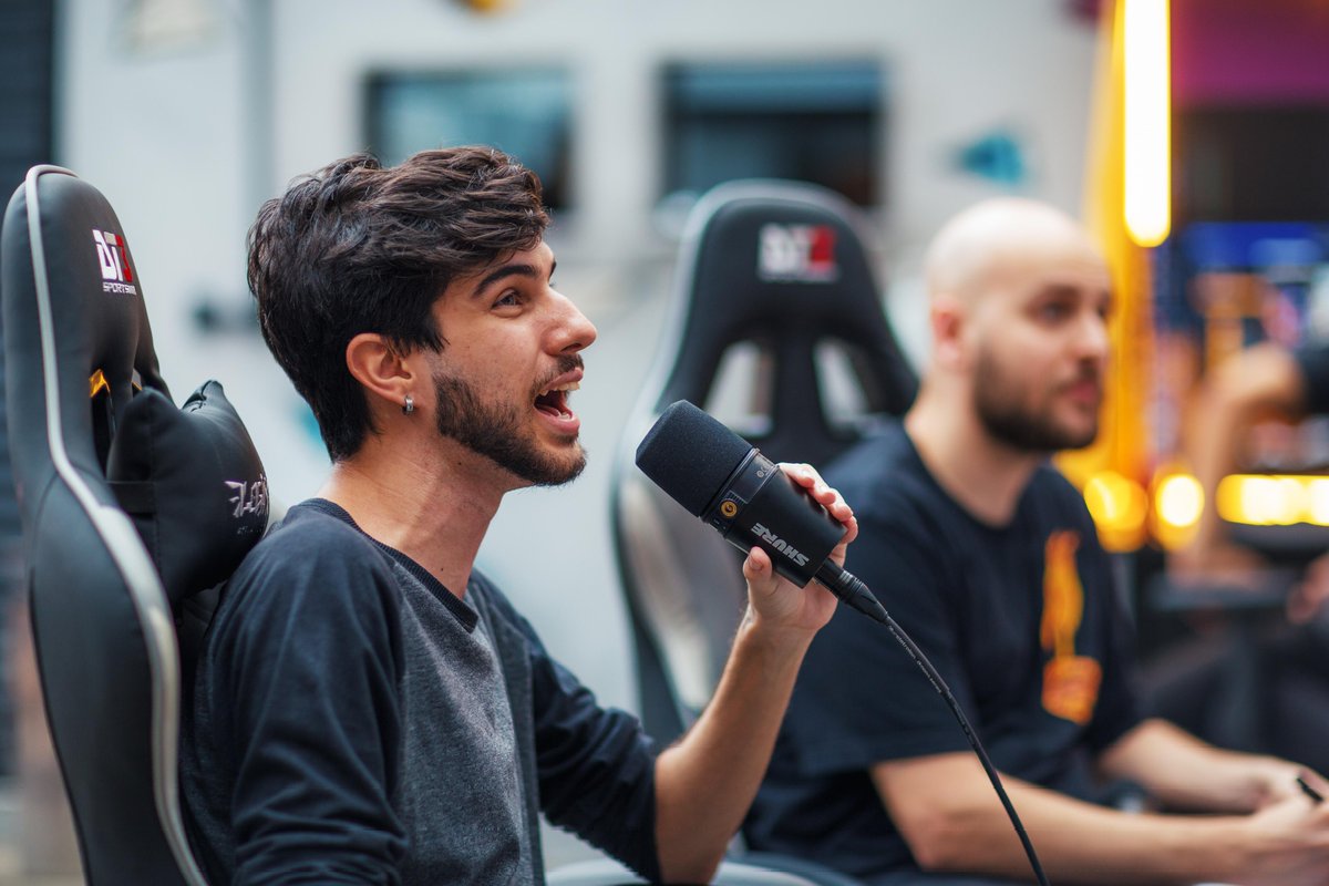 DudsMelow's tweet image. Já estou com saudades desse último sábado de campeonato! 🤗

Confira alguns dos momentos do Login Championship sobre os olhos do @Toniferreiraph 📸