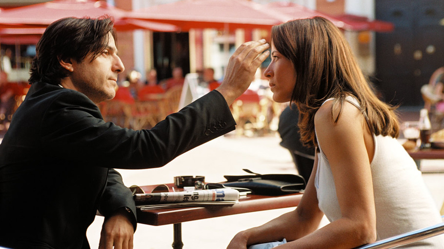 Si vous n'avez pas vu #AnthonyZimmer (2005) ,
<a href="/CStar/">CSTAR</a> diffuse ce thriller hitchcockien réussi, tourné en partie sur la Côte d'azur, mené de main de maître par <a href="/Jerome_Salle/">Jérôme Salle</a> !
Scénario top &amp; réalisation nerveuse où duo #SophieMarceau -#YvanAttal fait merveille !  A (re)découvrir !