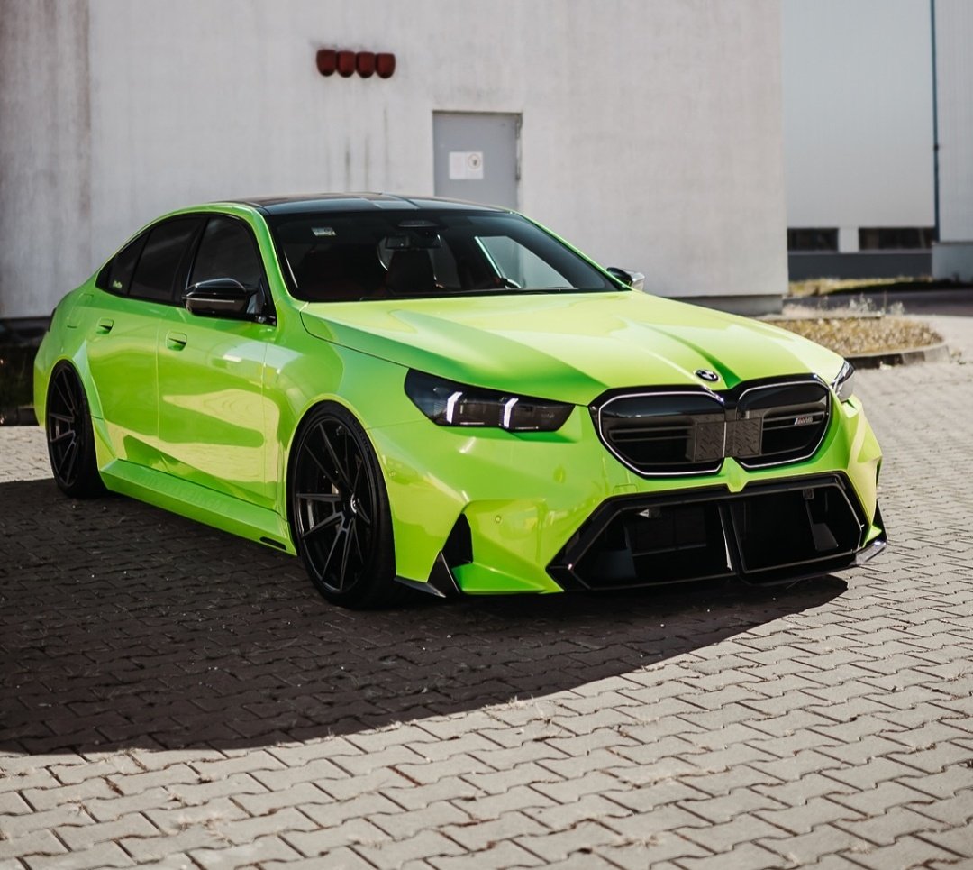 ExoticBMW tweet media