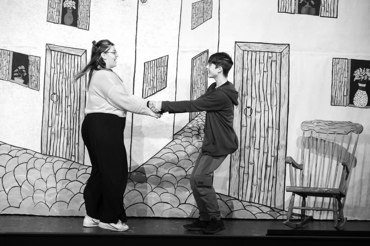 Pls RT - There’s not long to go until our 2025 panto, Robinson Crusoe!

We are delighted to share a selection of photos taken during our rehearsals at the weekend.

Tickets are selling fast - book yours now using the link below👇🏻

kirktheatre.co.uk/events/robinso…

📸 @robertdavidpics