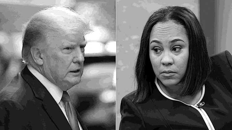 realdennyowen's tweet photo. BIG TROUBLE: Fani Willis ordered to release all communications with Jack Smith &amp; J6 Committee in Trump's GA case. Transparency in question after ignoring FOIA requests. What was she hiding? 
#FaniWillis #TrumpCase"
https://t.co/CEv3sB59N3 https://t.co/lX7XsJMGUB